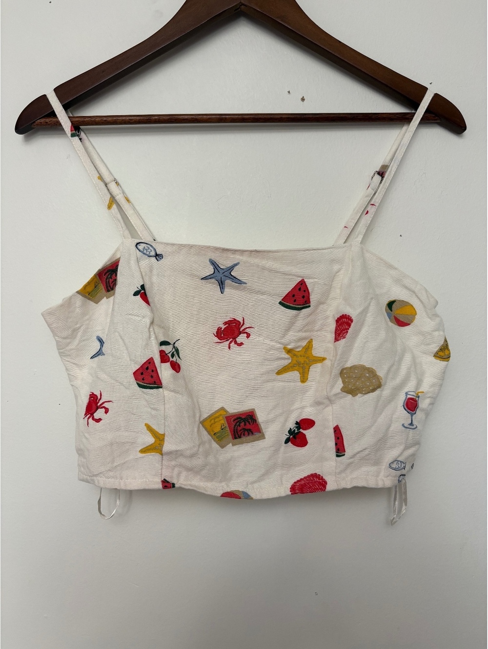 Summer Crop Top with Colorful Beach-Themed Print Adjustable Strap size L